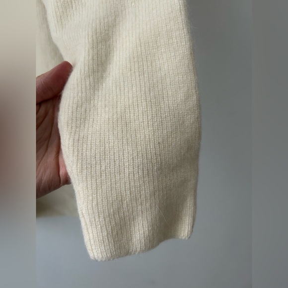 Vintage lambswool angora hair cream sweater - Picture 5 of 11